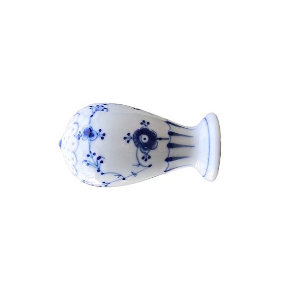 Vintage Bing & Grondahl Traditional Blue Fluted Pepper Shaker - Picture 3 of 10